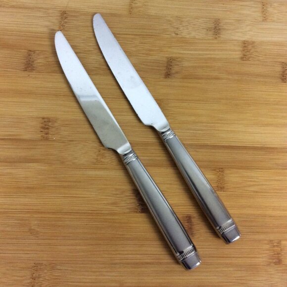 Reed & Barton Durham 2 French Solid Knives Matte 18/8 Stainless Steel - Picture 2 of 4